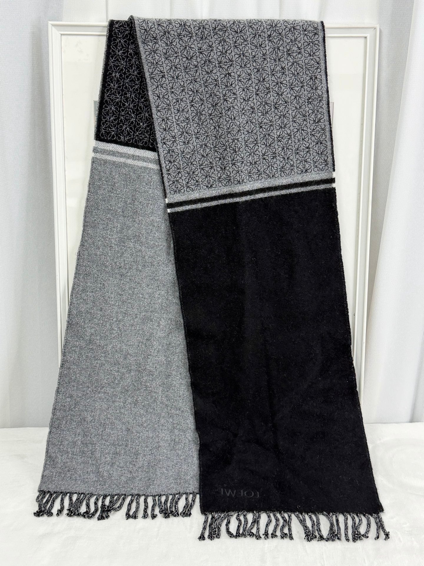 LOEWE Double Color Cashmere  Scarf