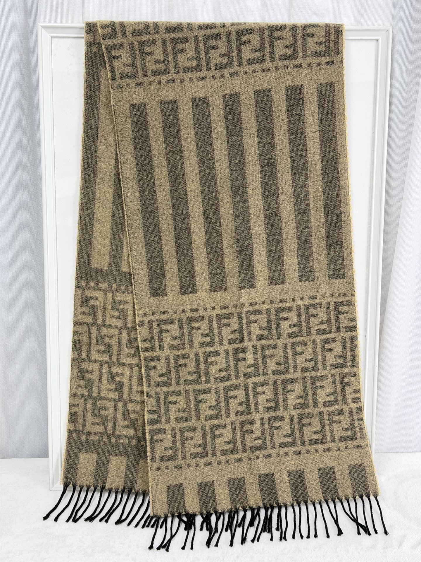 FENDI Wool Scarf
