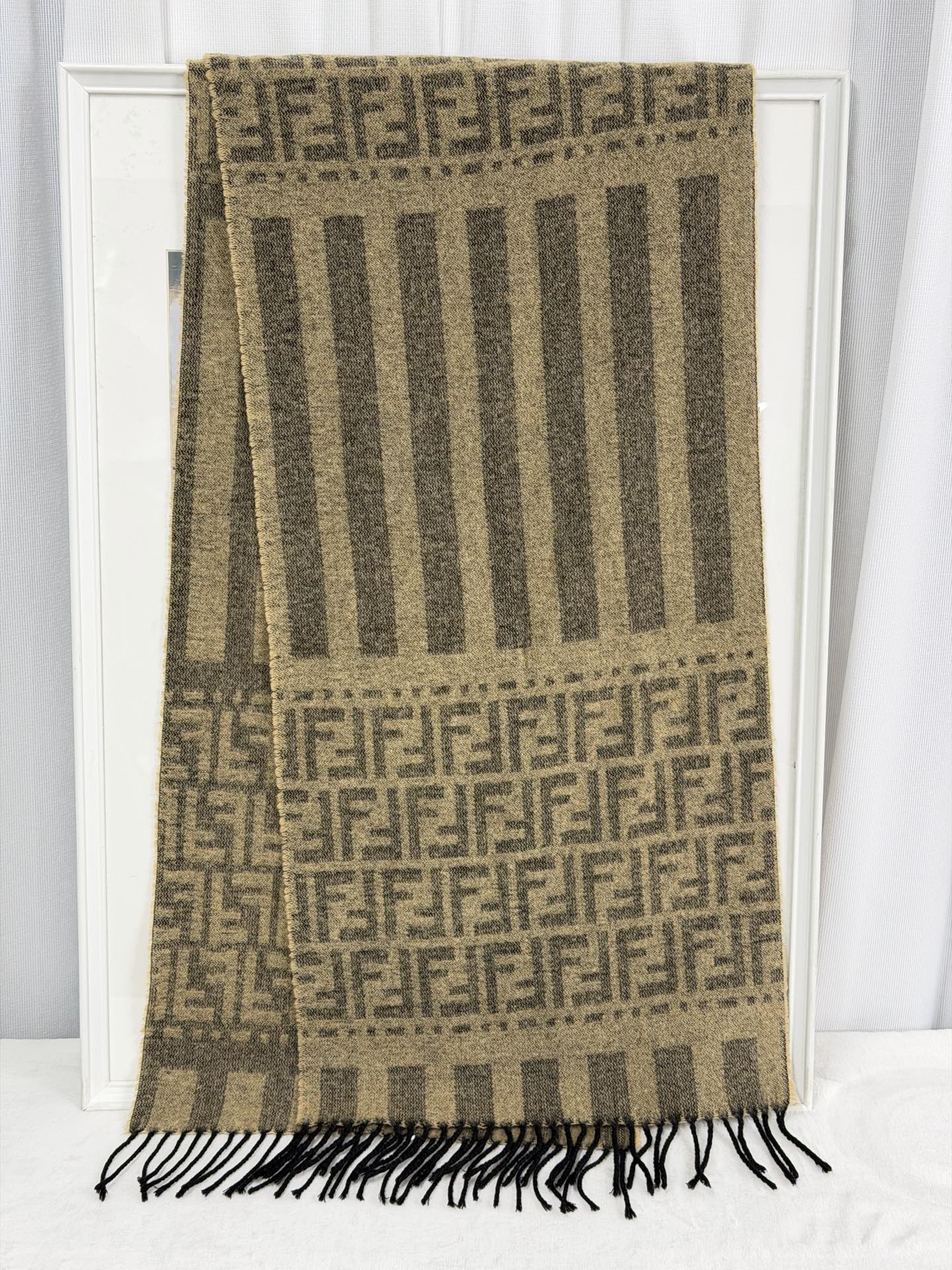 FENDI Wool Scarf