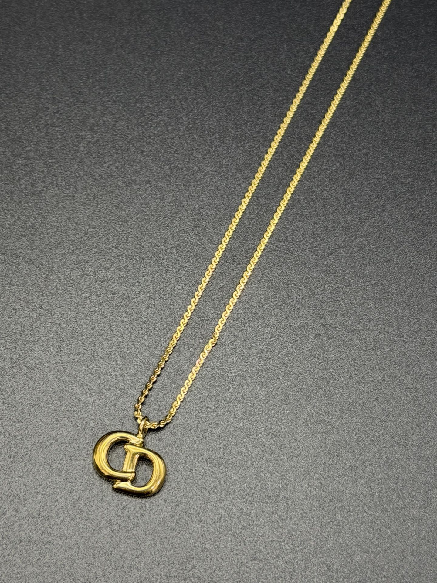 CHRISTIAN DIOR CD Logo Necklace clips Set