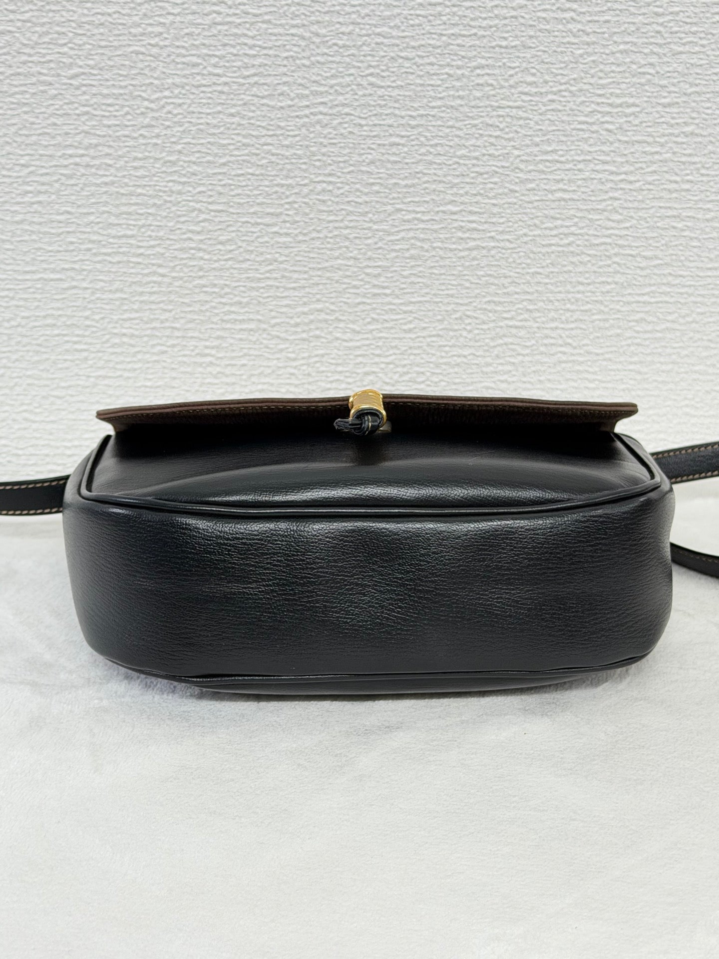 LOEWE Velazquez Crossbody Shoulderbag