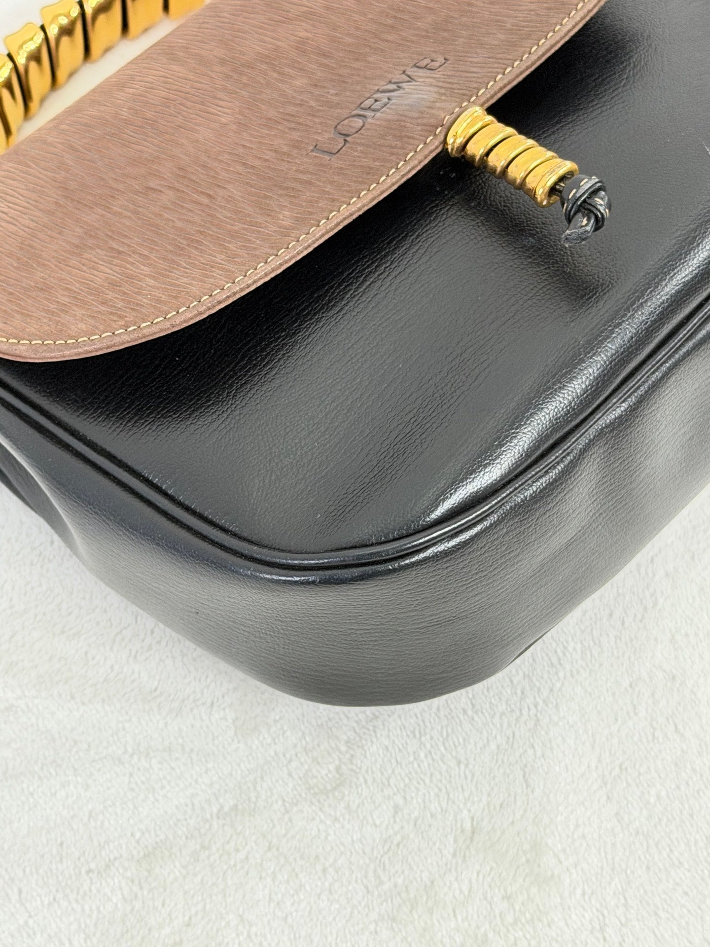 LOEWE Velazquez Crossbody Shoulderbag