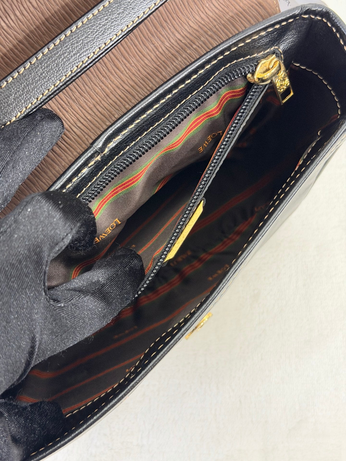 LOEWE Velazquez Crossbody Shoulderbag