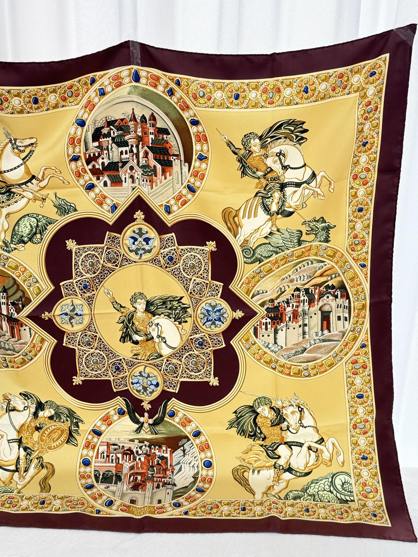 HERMES [le triomphe du paladin Silk Scarf