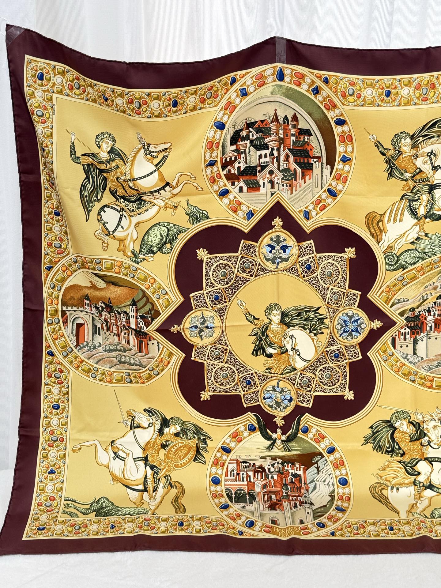 HERMES [le triomphe du paladin Silk Scarf