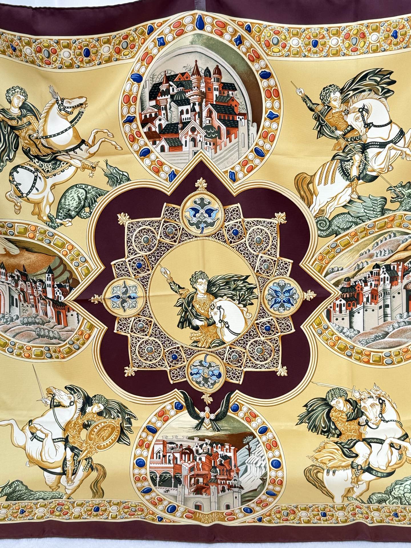 HERMES [le triomphe du paladin Silk Scarf