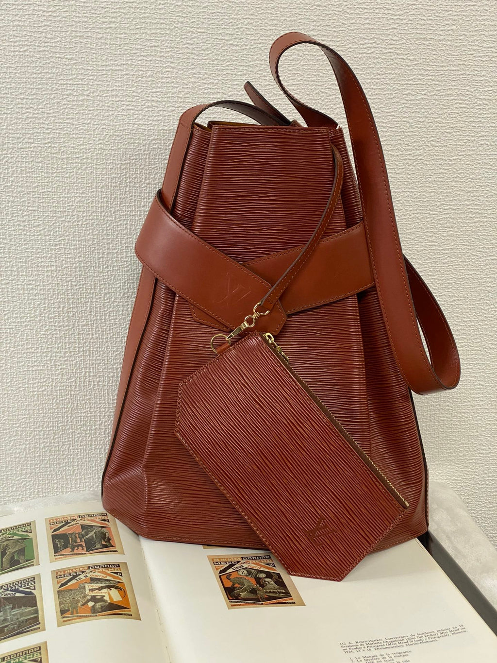 LOUIS VUITTON Epi Bucket Shoulderbag