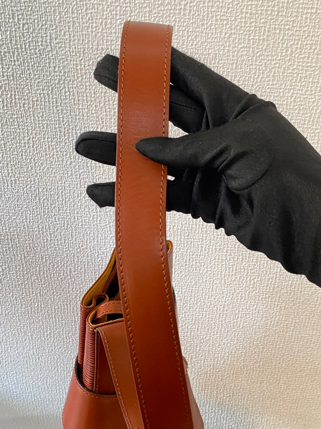 LOUIS VUITTON Epi Bucket Shoulderbag