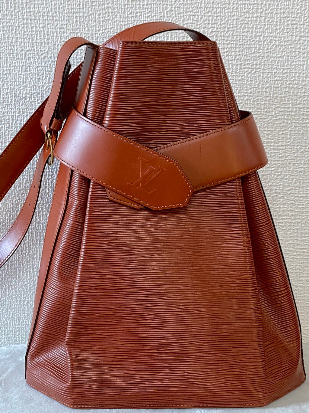 LOUIS VUITTON Epi Bucket Shoulderbag
