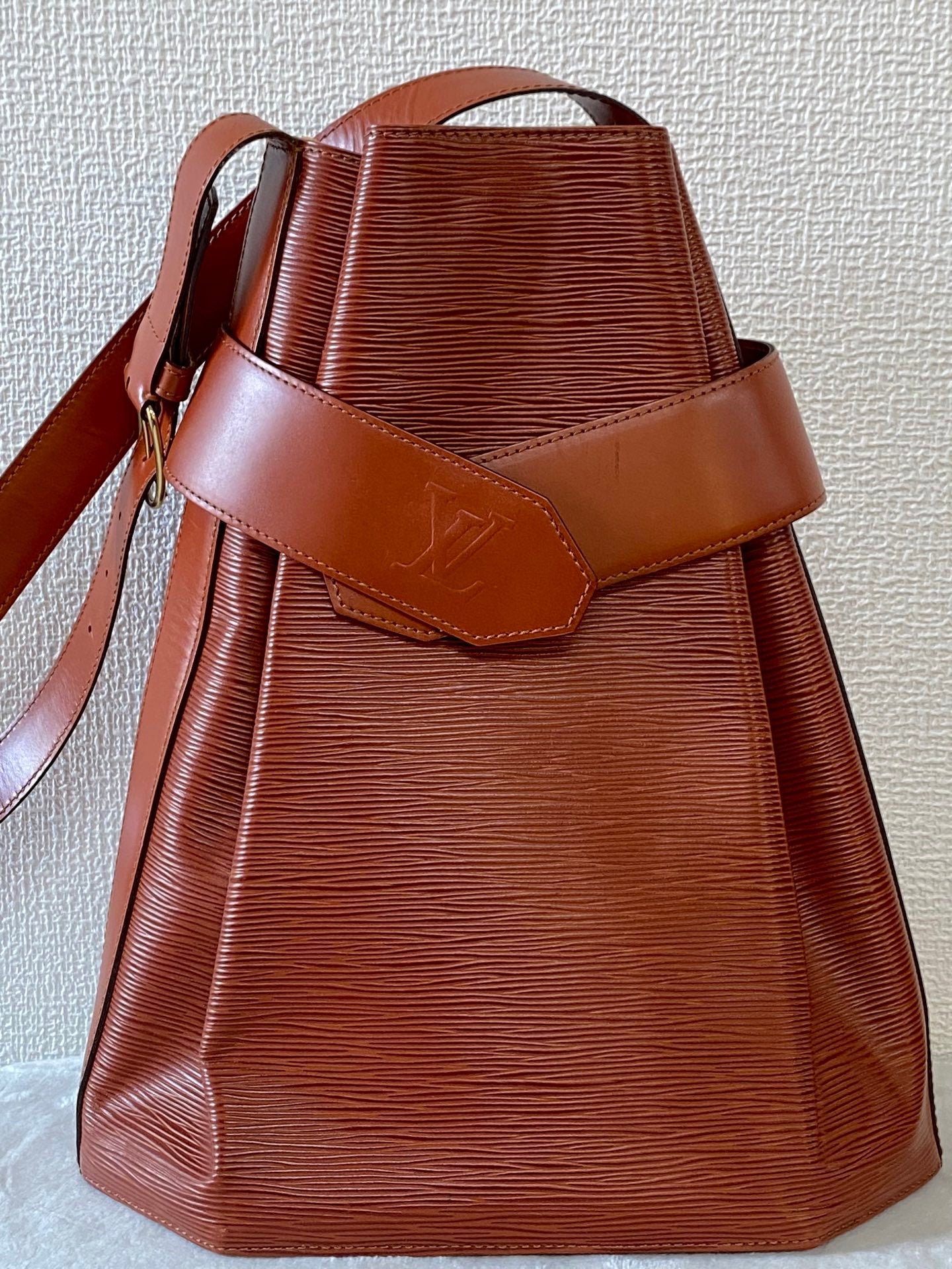 LOUIS VUITTON Epi Bucket Shoulderbag