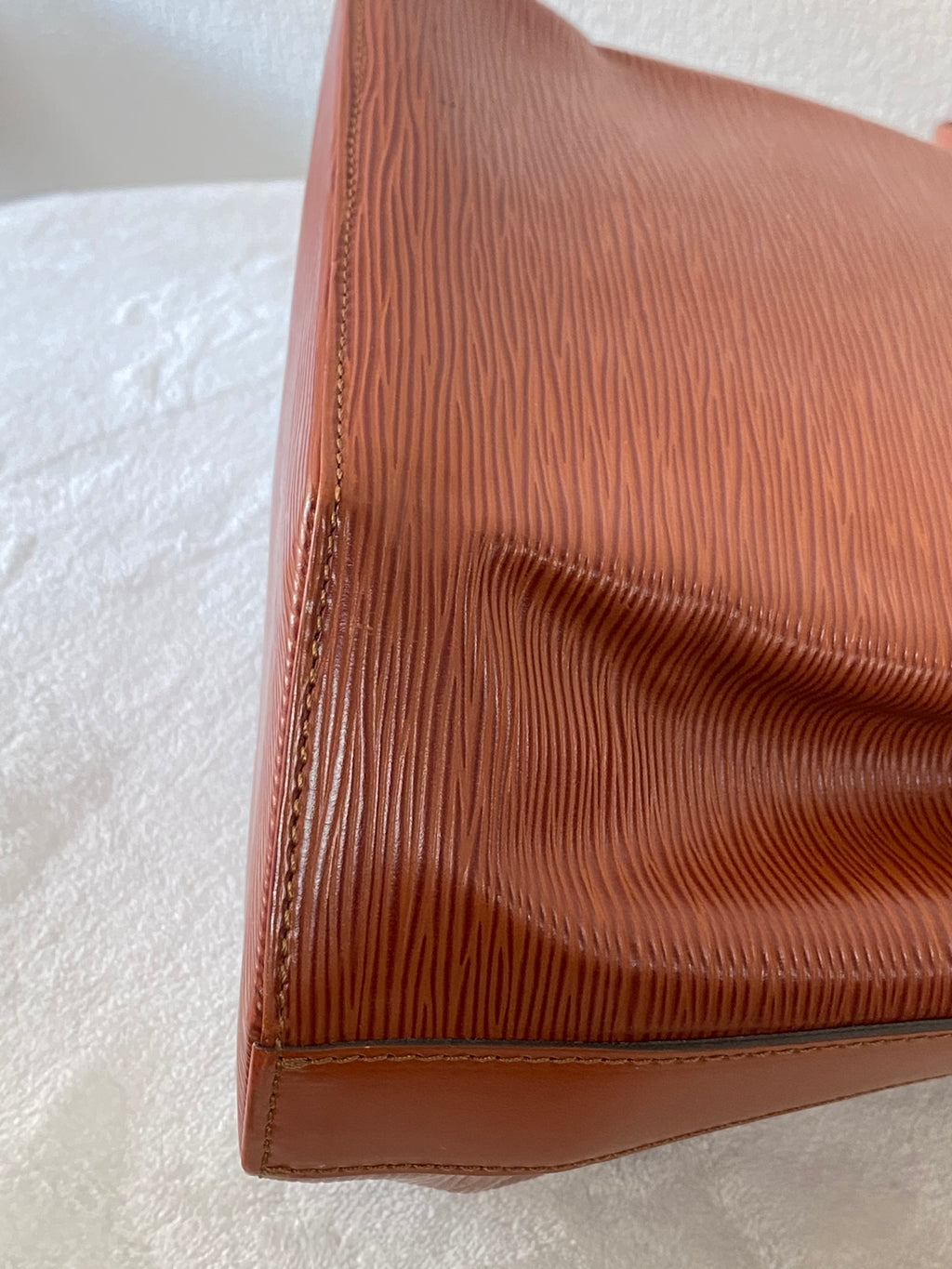 LOUIS VUITTON Epi Bucket Shoulderbag