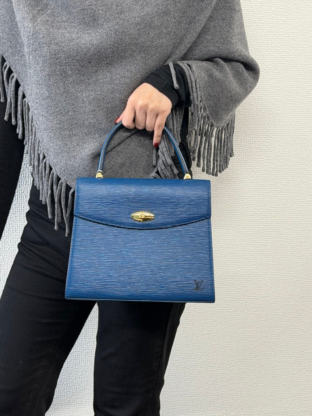 LOUIS VUITTON Epi Kelly Handbag