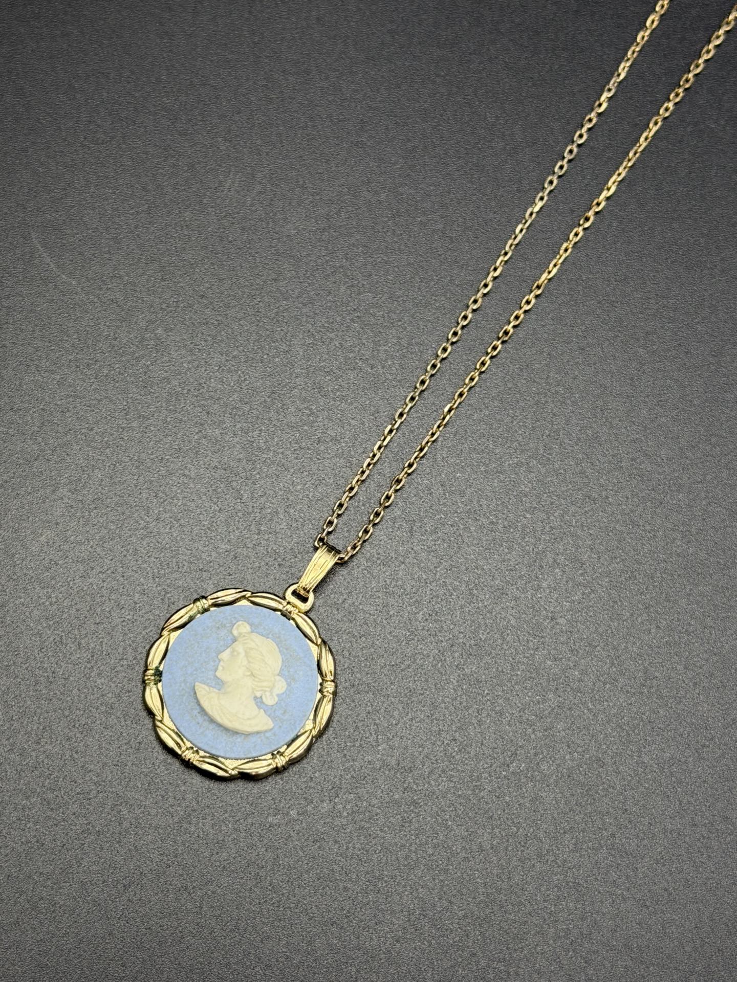WEDGWOOD Ceramic Embossed Necklace