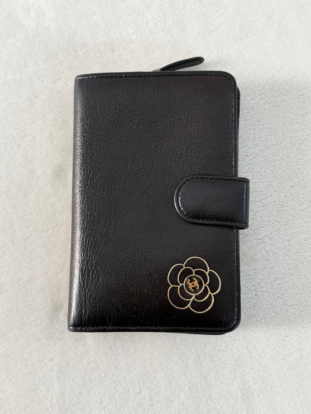 CHANEL Camellia Leather Wallet