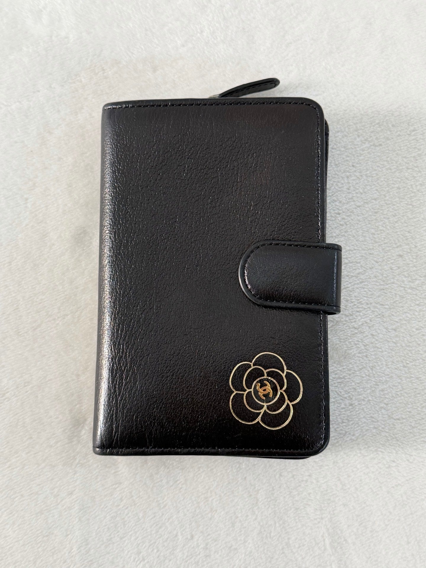 CHANEL Camellia Leather Wallet