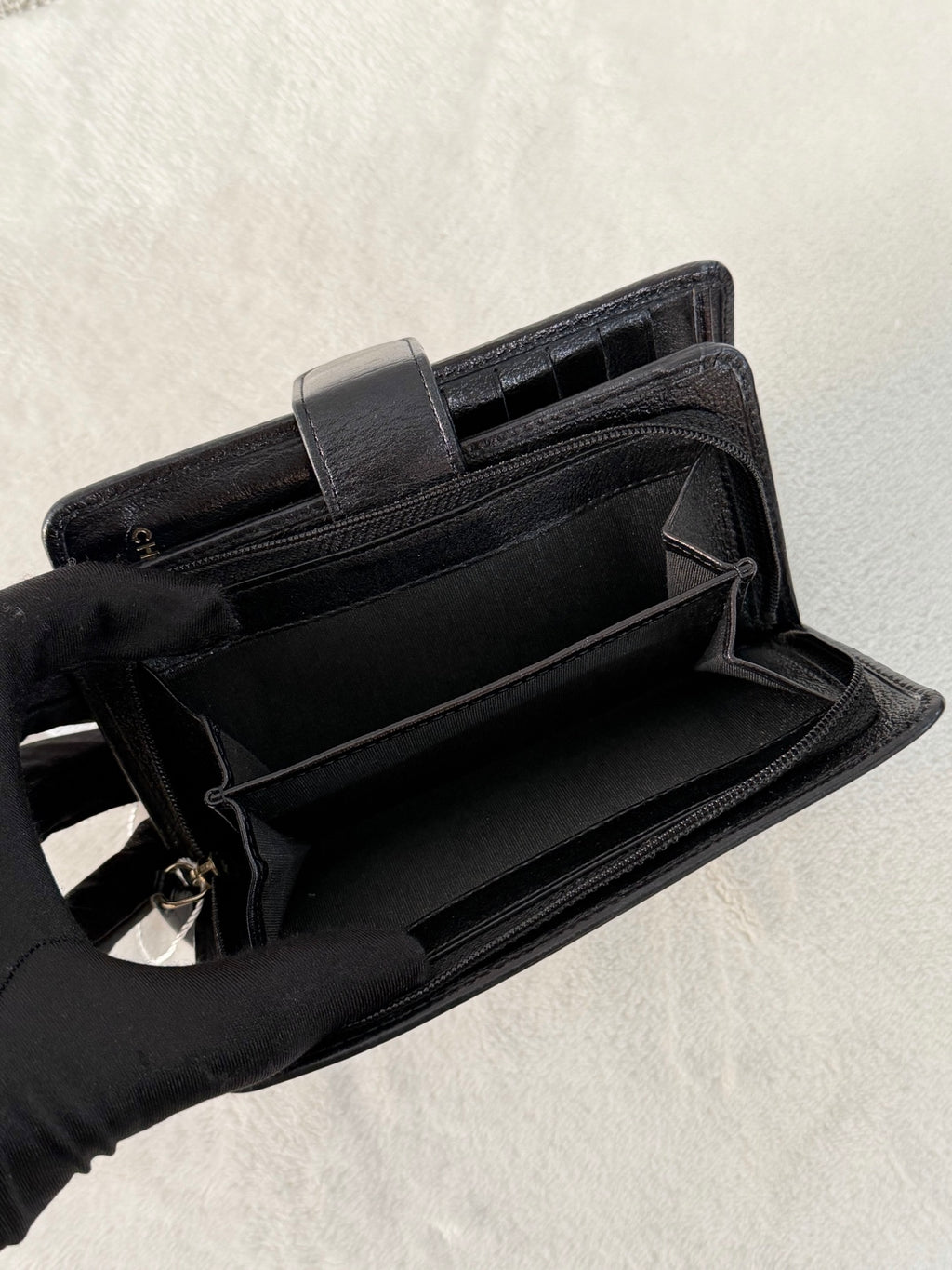 CHANEL Camellia Leather Wallet