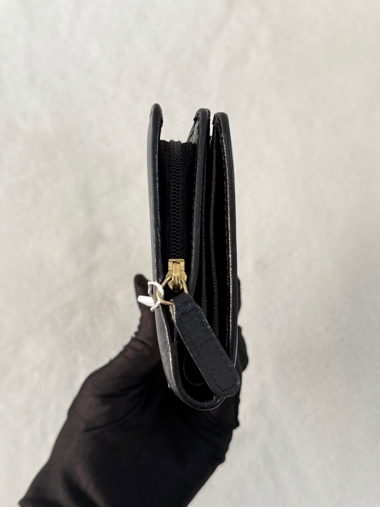CHANEL Camellia Leather Wallet