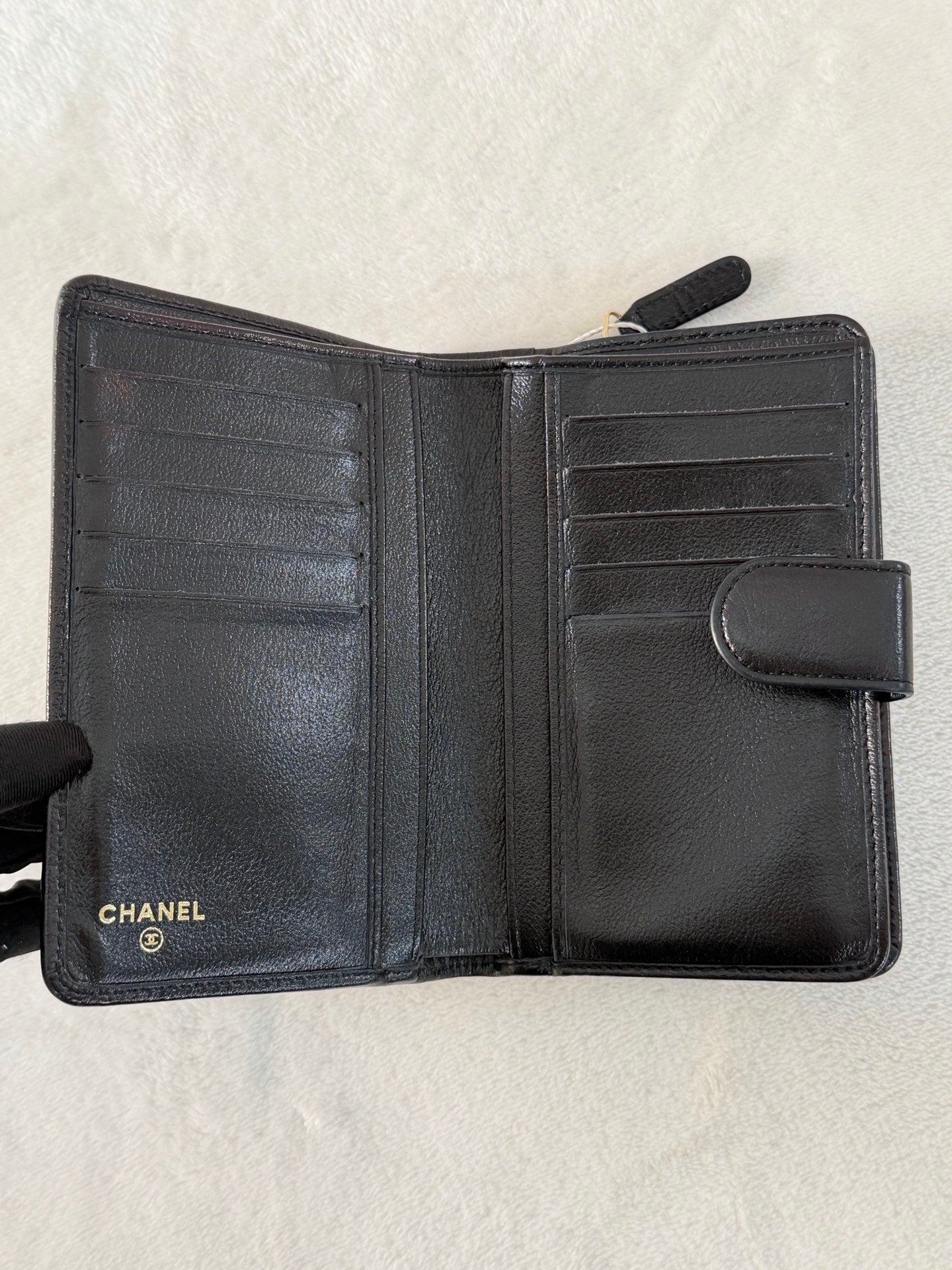 CHANEL Camellia Leather Wallet