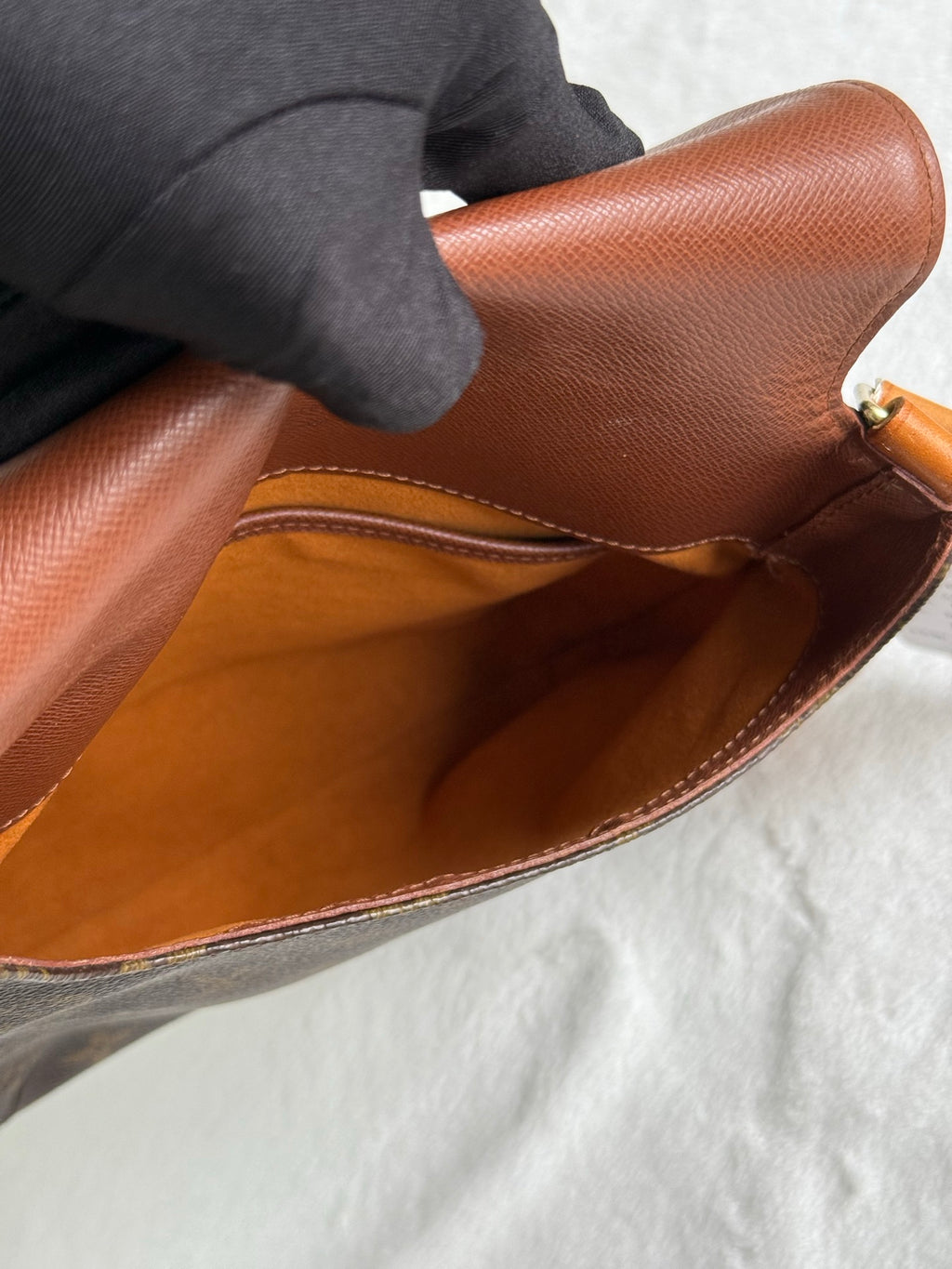 LOUIS VUITTON Monogram Flap Shoulderbag