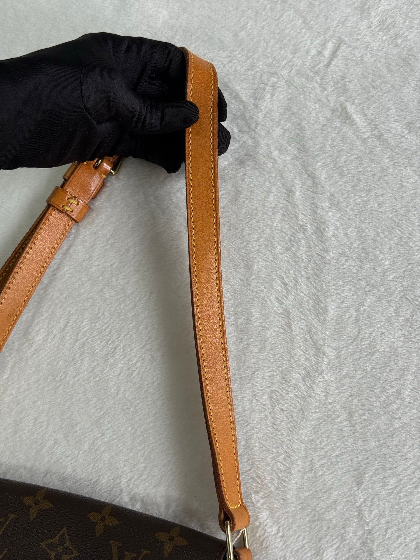 LOUIS VUITTON Monogram Flap Shoulderbag