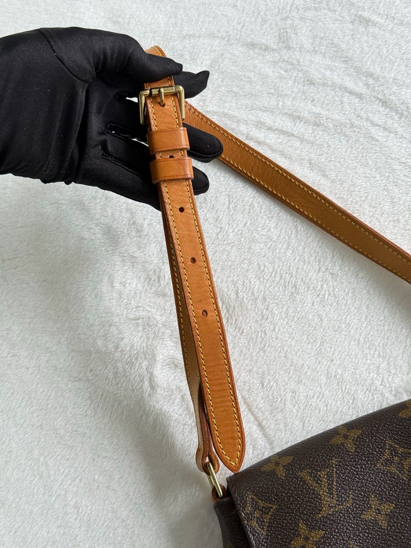 LOUIS VUITTON Monogram Flap Shoulderbag