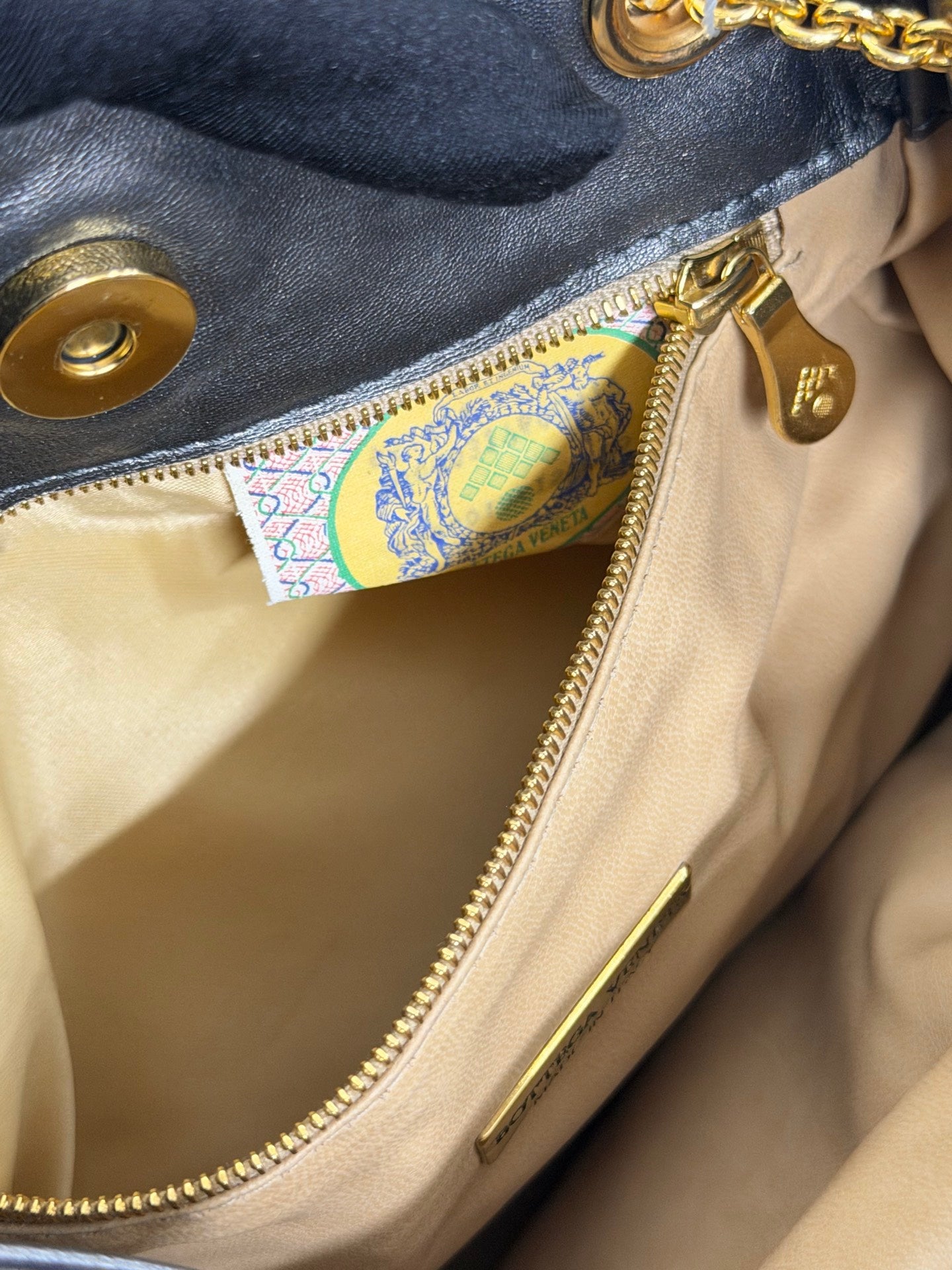 BOTTEGA VENETA Intrecciato Mini Shoulderbag