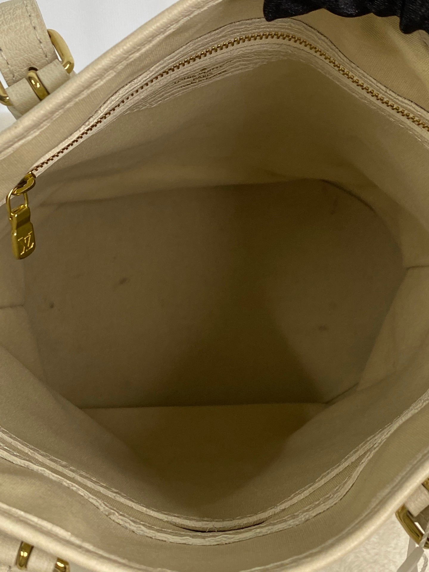 LOUIS VUITTON Monogram Denim Bucket Shoulderbag