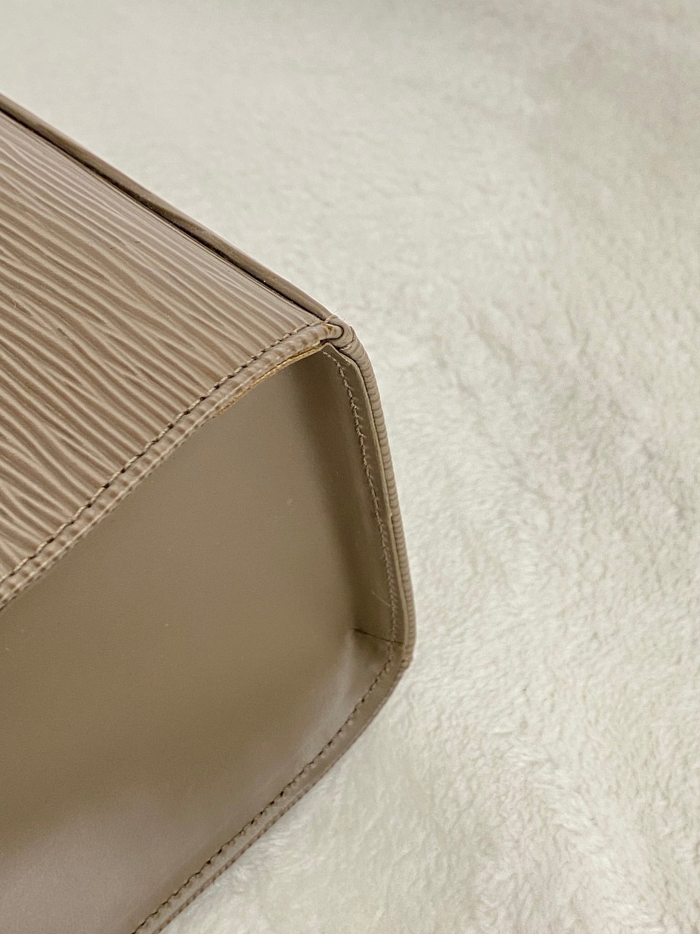 LOUIS VUITTON Epi Collection Handbag
