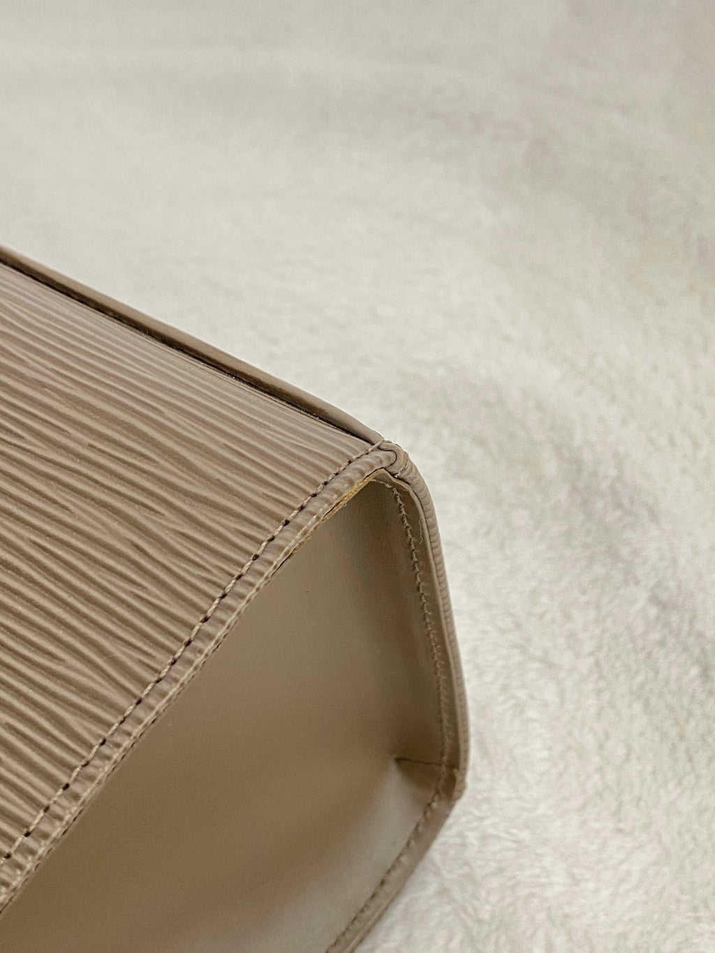LOUIS VUITTON Epi Collection Handbag