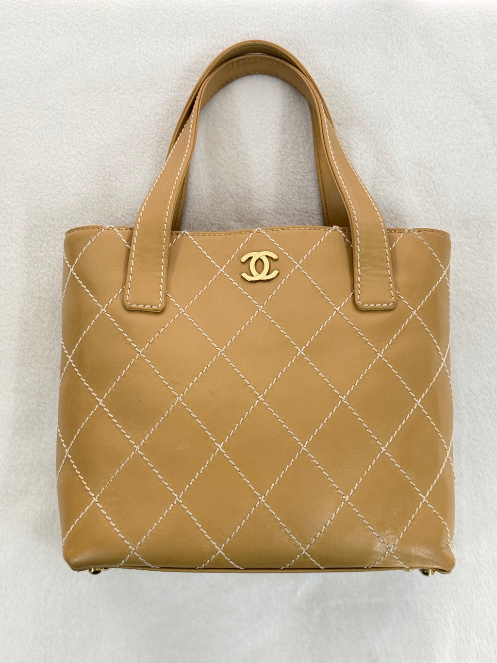 CHANEL Wild Stitch Totebag Beige