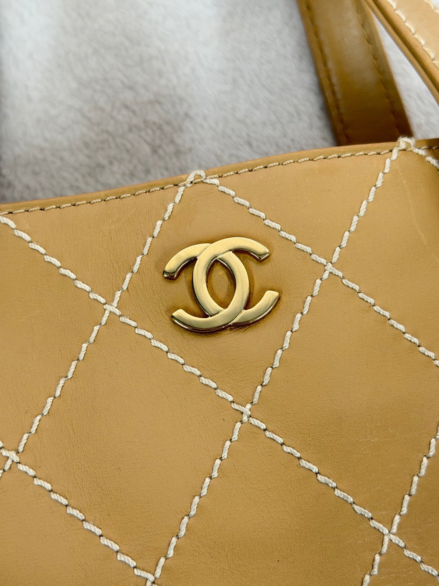 CHANEL Wild Stitch Totebag Beige