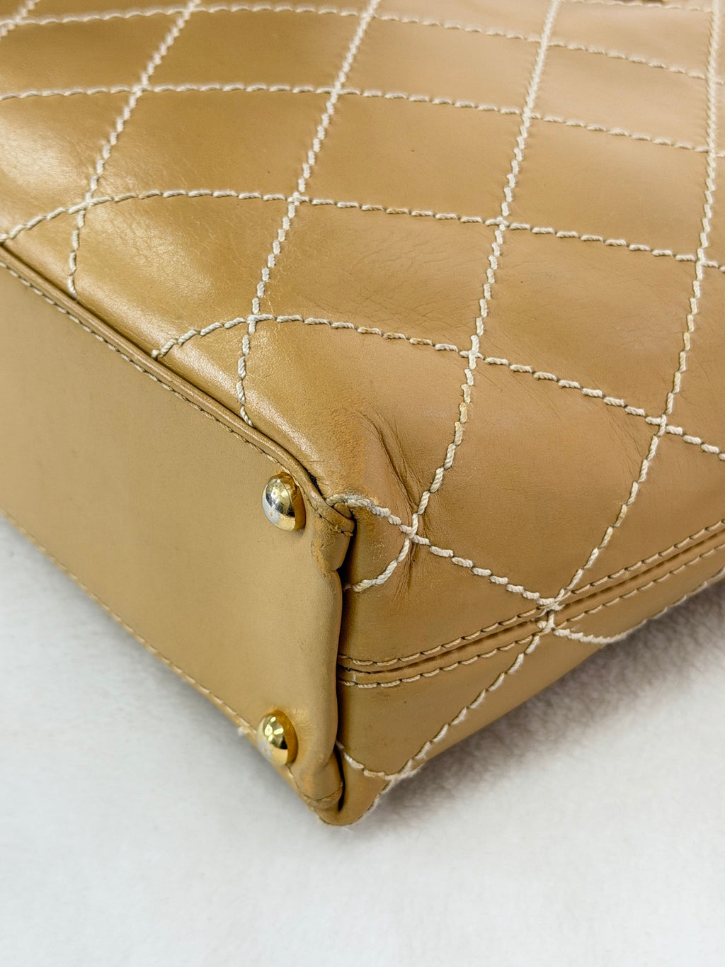 CHANEL Wild Stitch Totebag Beige