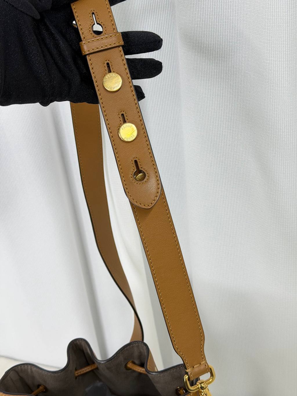 FENDI Leather Bucket Shoulderbag