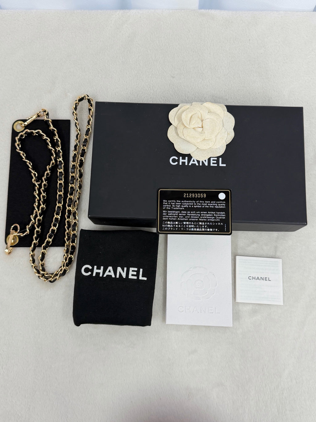 CHANEL Cavier Stitches Trifold Wallet