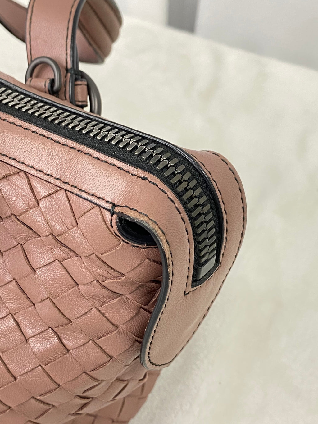 Bottega Veneta Intrecciato 2Way Leather Shoulderbag