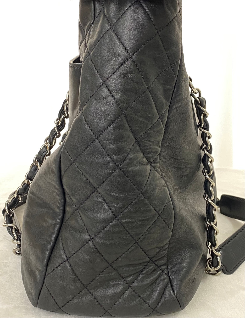 CHANEL 2.55 Collection Leather Totebag