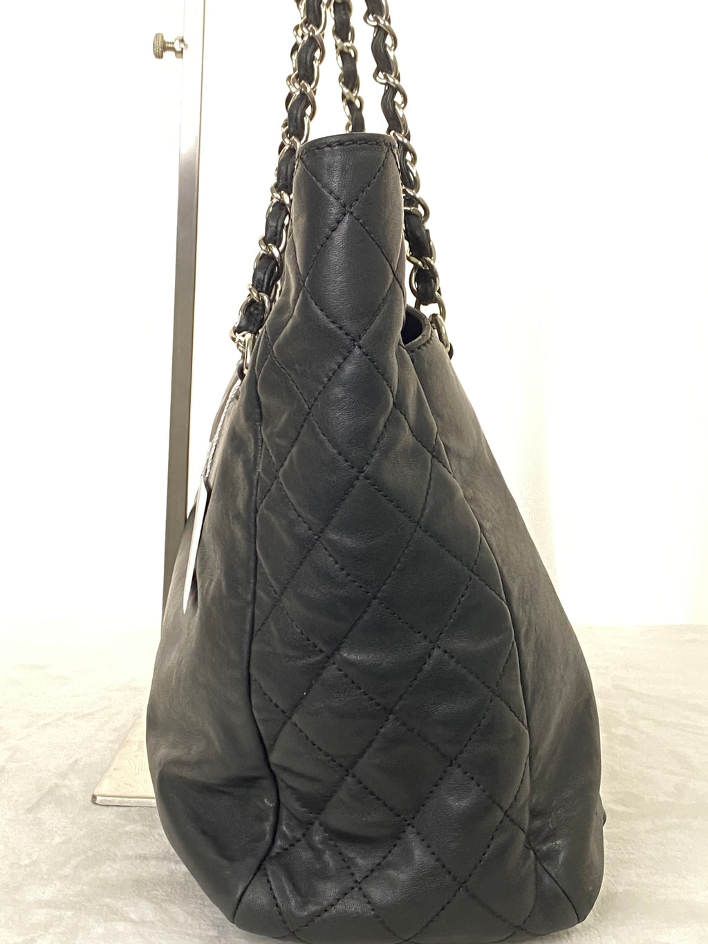 CHANEL 2.55 Collection Leather Totebag