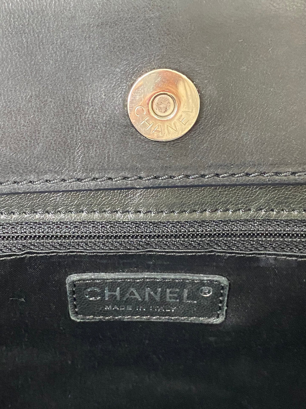CHANEL 2.55 Collection Leather Totebag