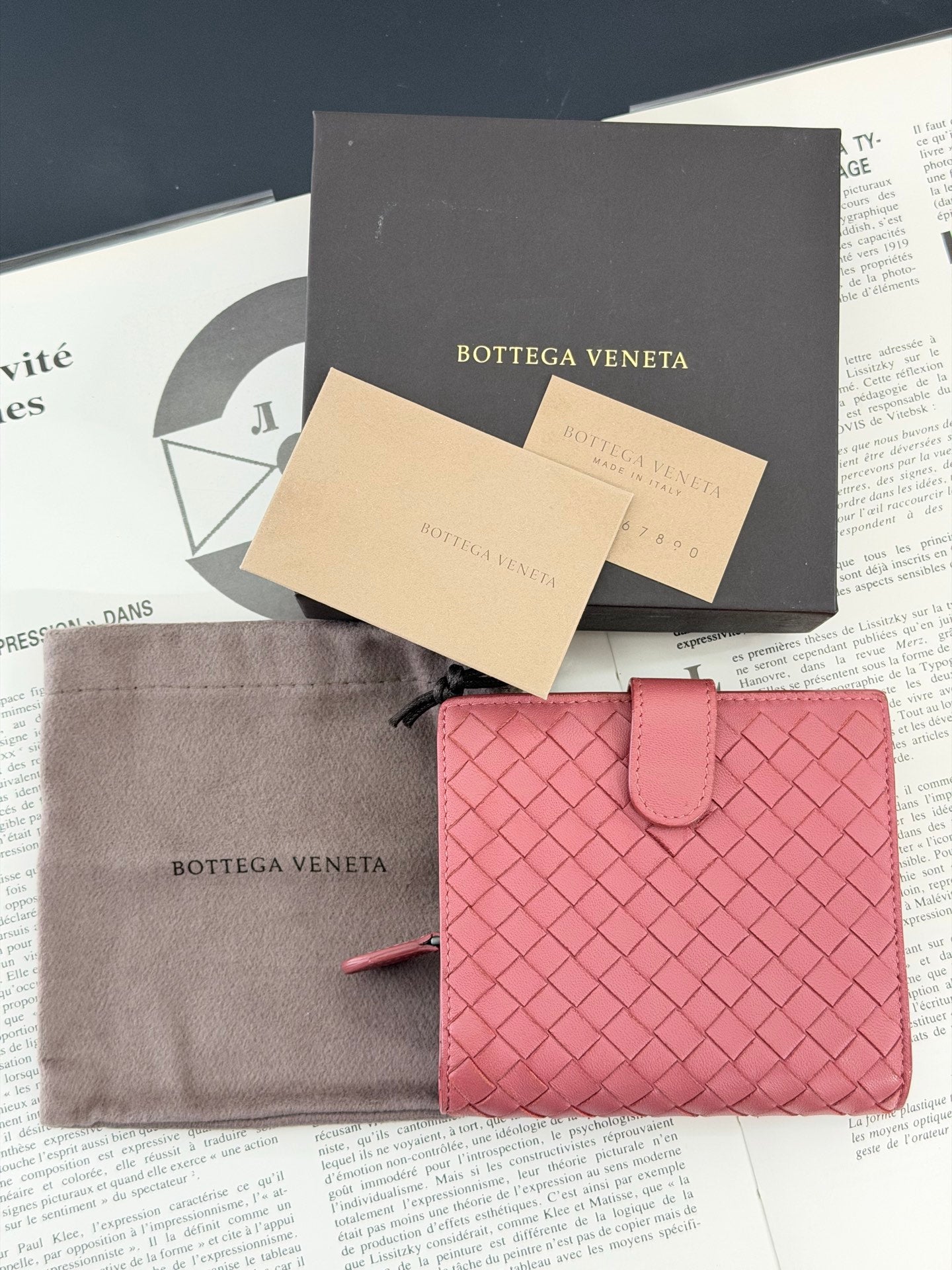 Bottega Veneta Intrecciato Bifold Leather Wallet