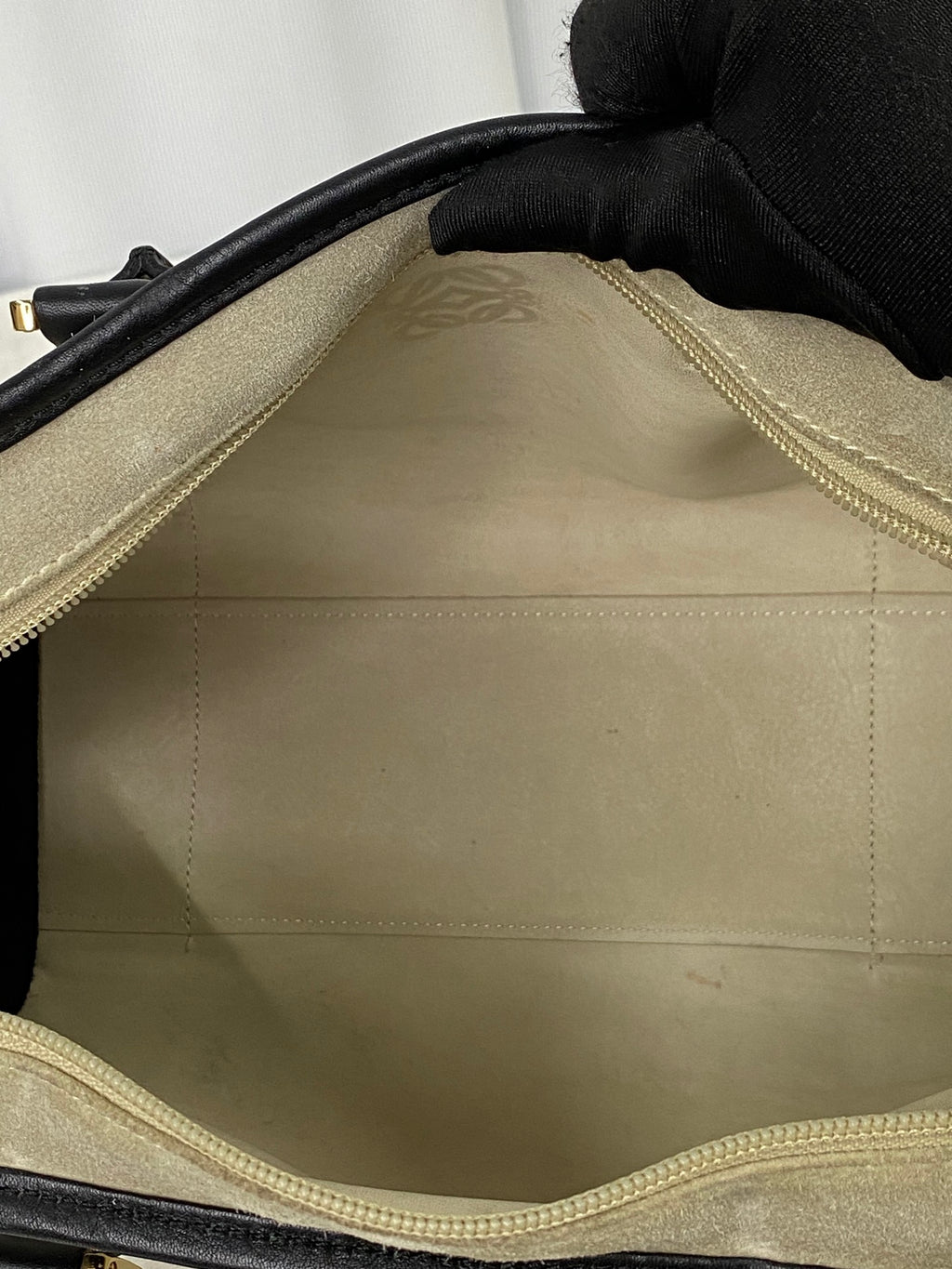 LOEWE Suede Amazona Handbag (S)