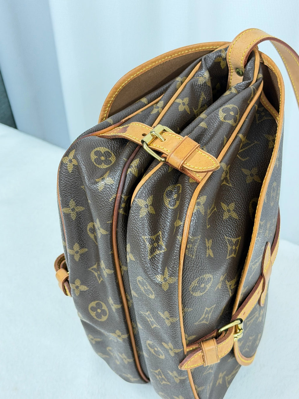 LOUIS VUITTON Gemini Collection  Monogram Shoulderbag