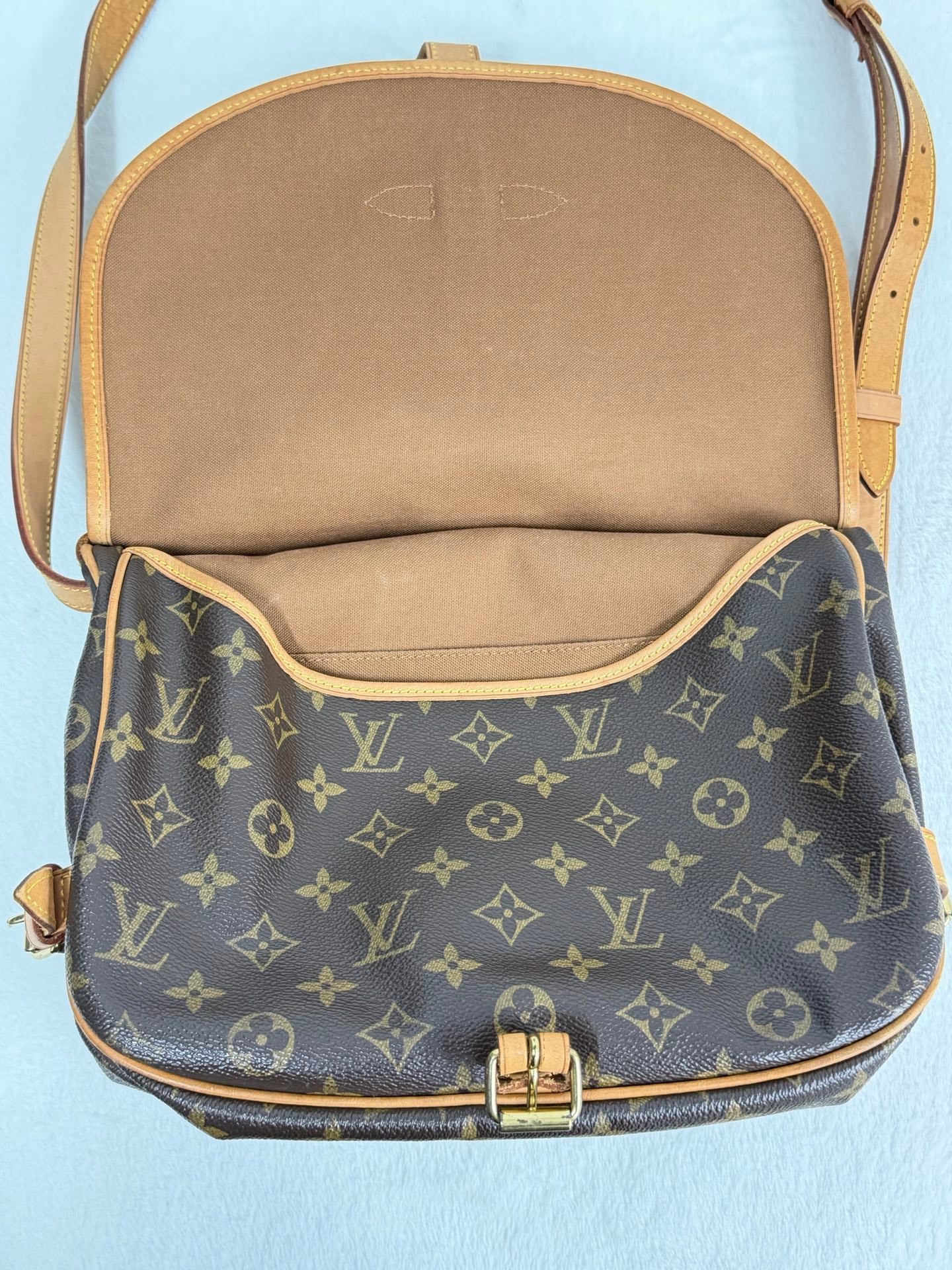 LOUIS VUITTON Gemini Collection  Monogram Shoulderbag