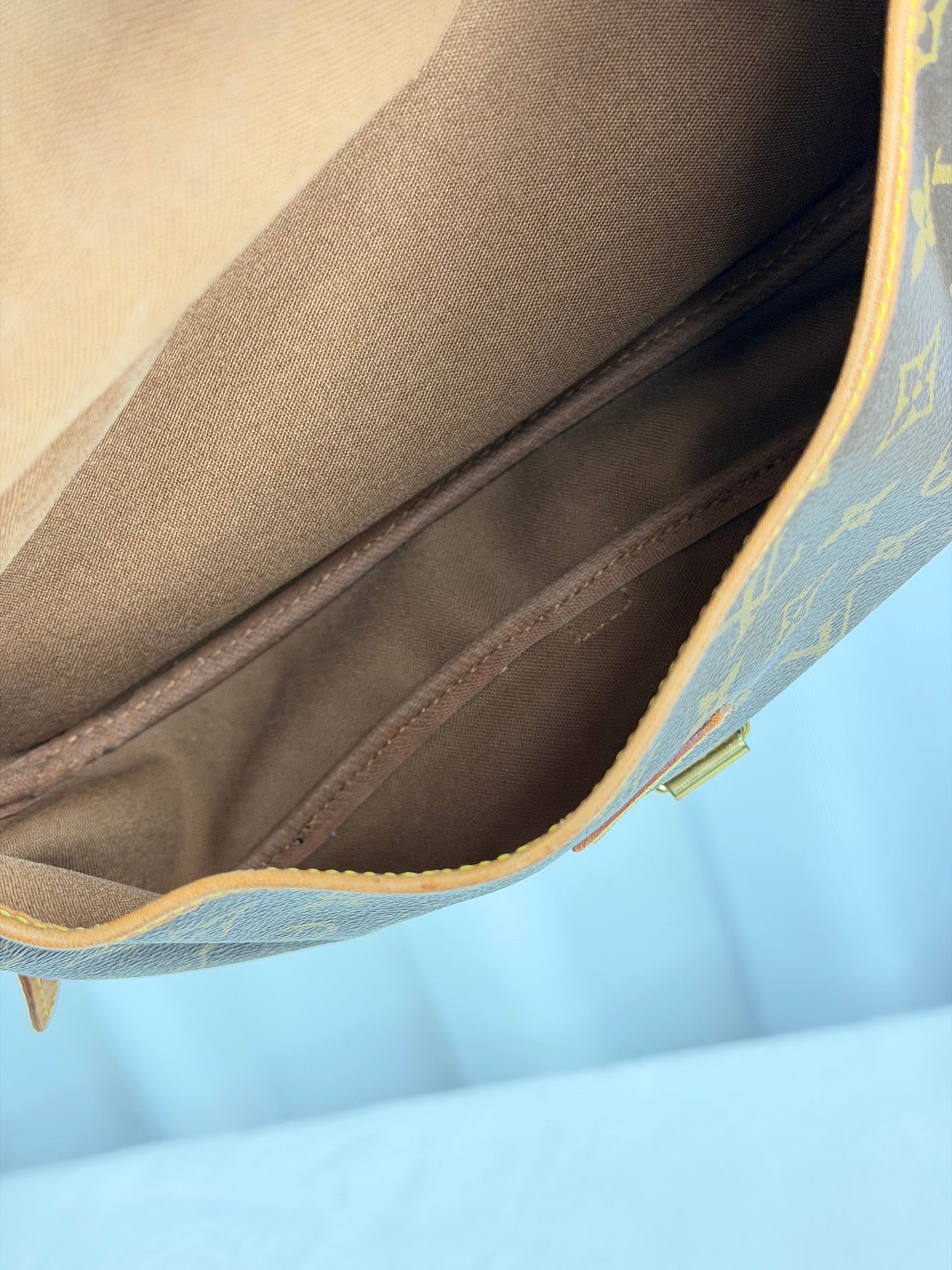 LOUIS VUITTON Gemini Collection  Monogram Shoulderbag