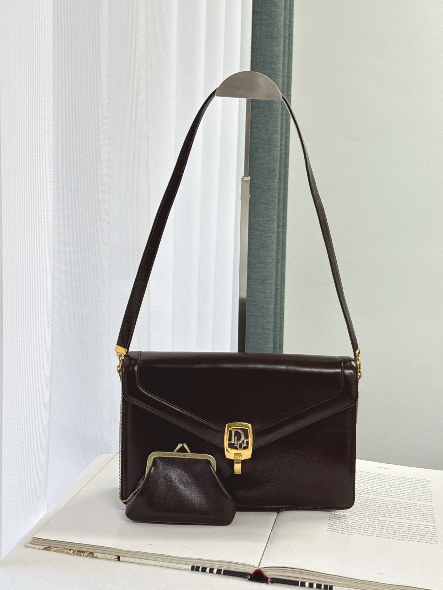 CHRISTIAN DIOR  Leather Flap Shoulderbag