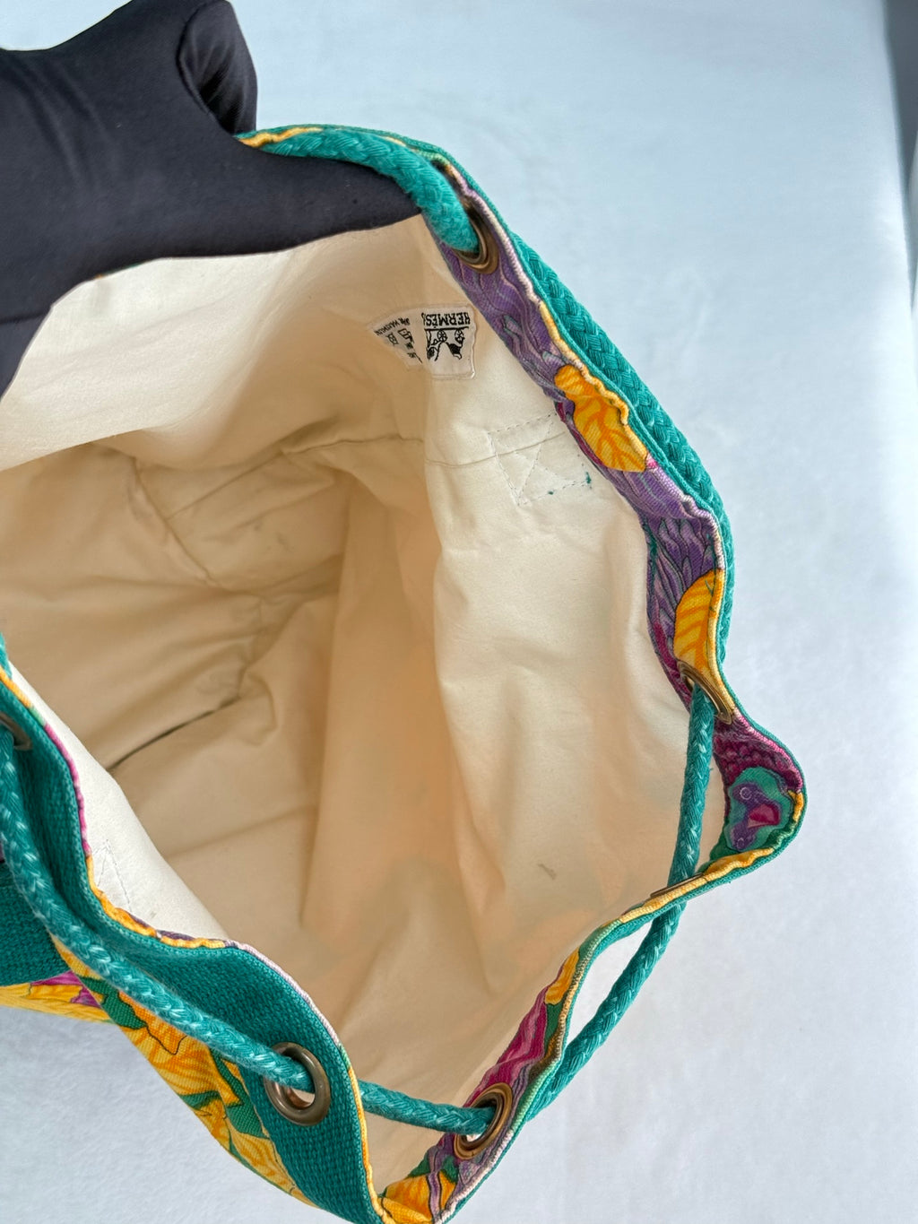 HERMES Canvas Bucket Shoulderag
