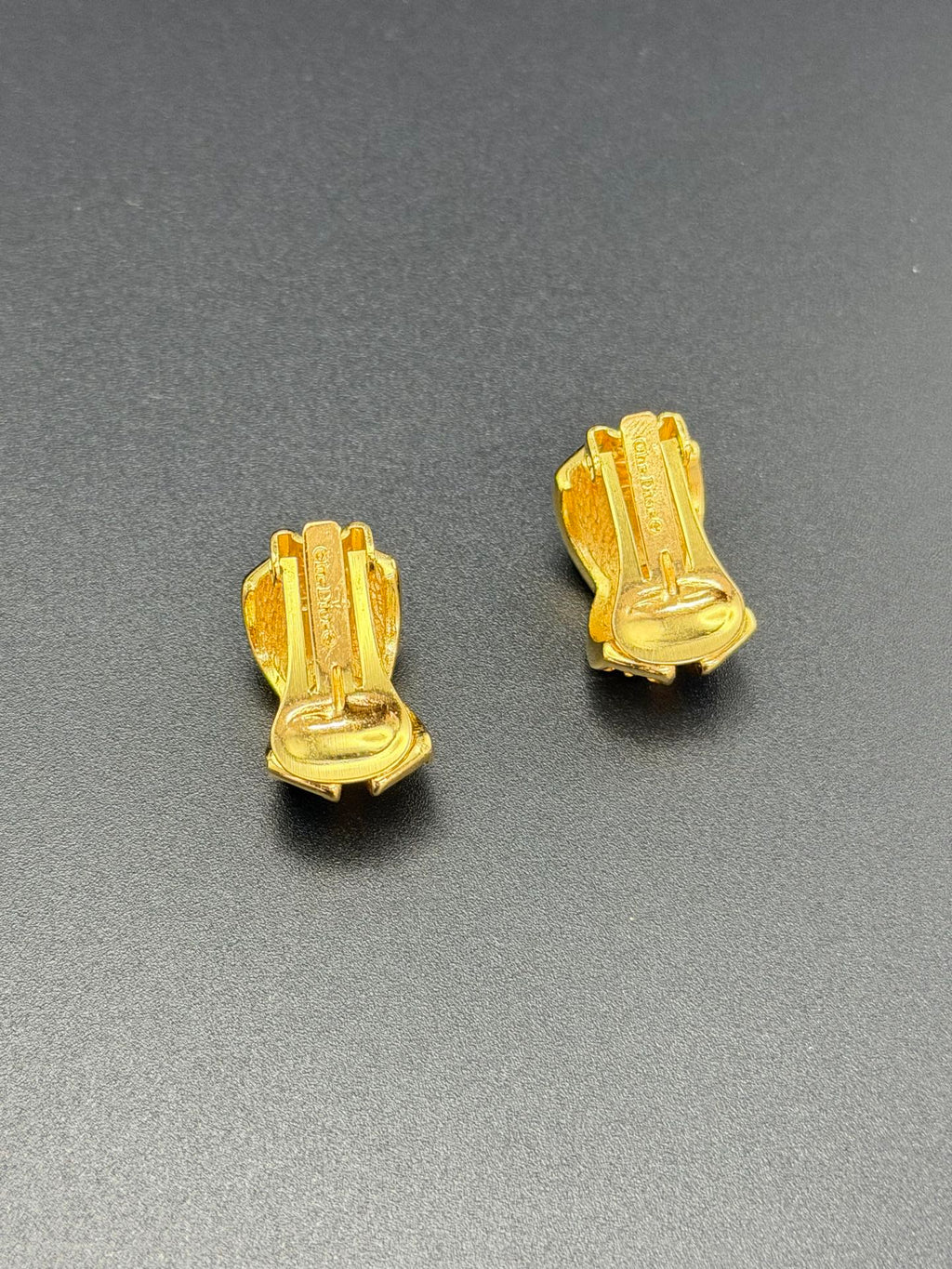 CHRISTIAN DIOR Vintage Earring