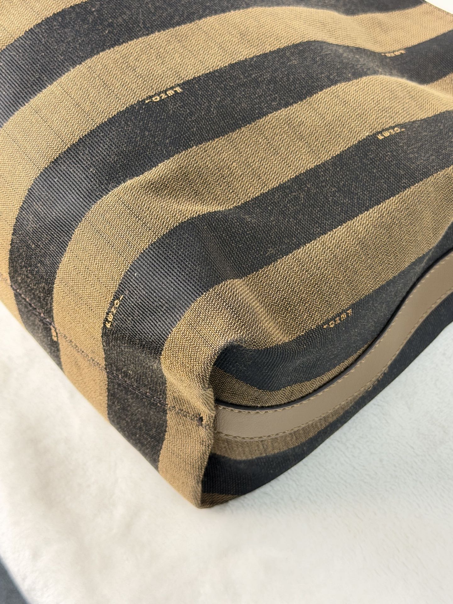 FENDI Pequin Handbag