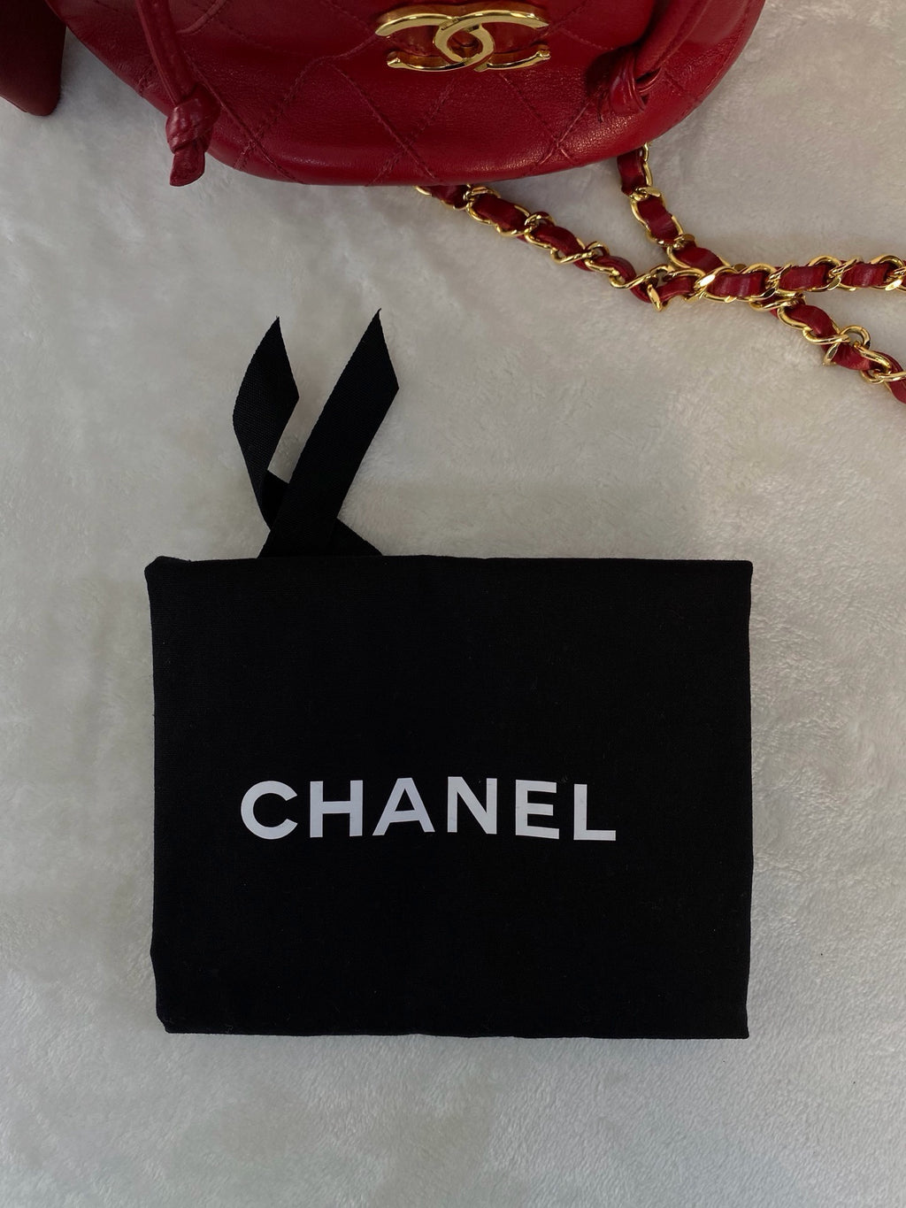 CHANEL Genuine Quilted Bucket Shoulderbag Set