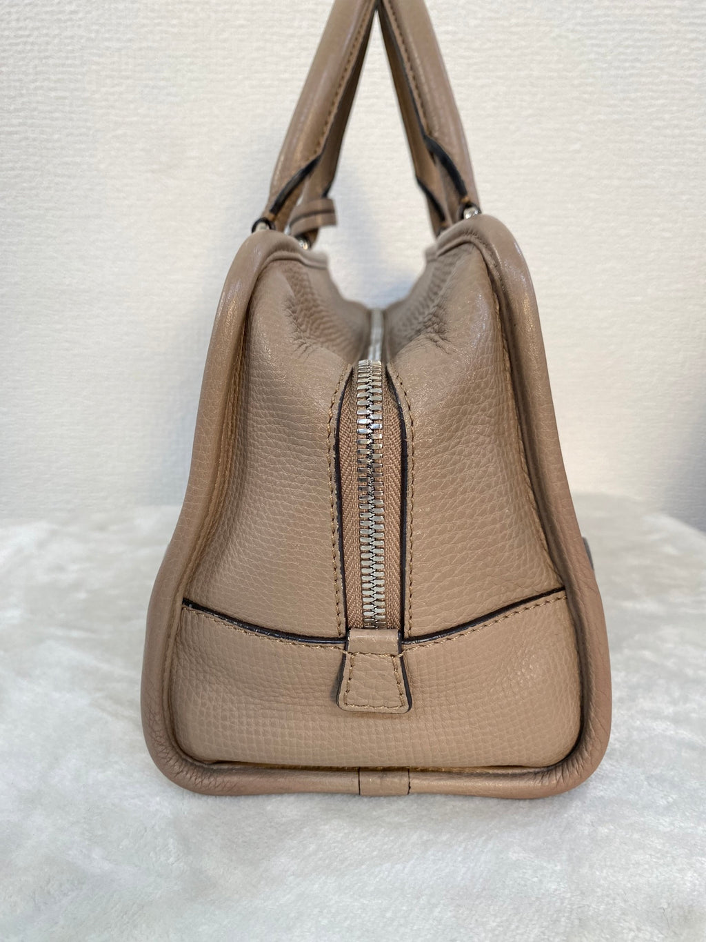 LOEWE Amazona Genuine Handbag