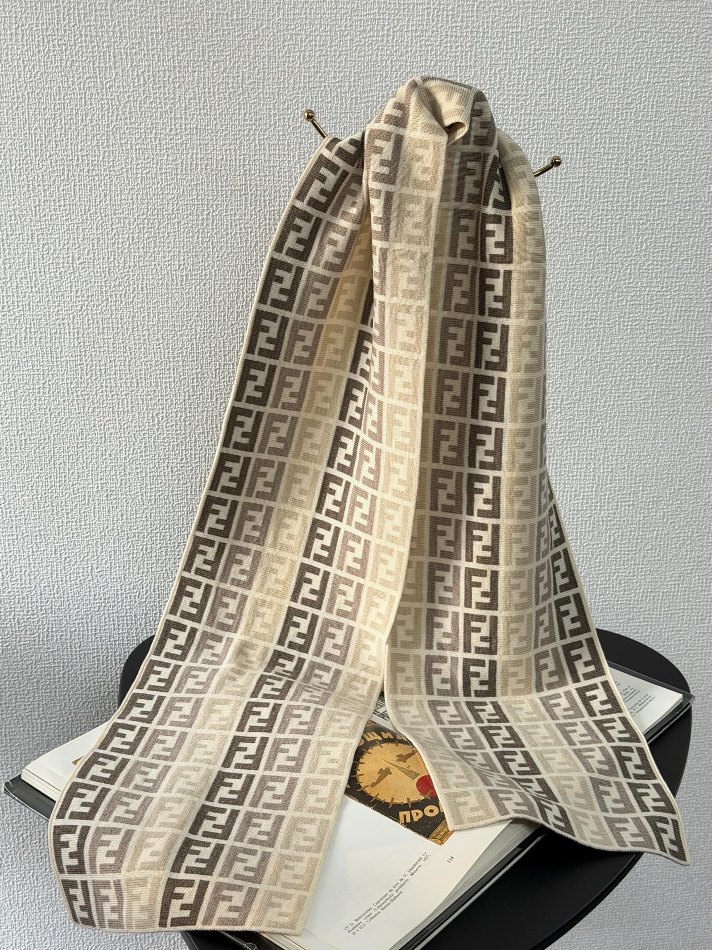 FENDI Zucchino Wool Scarf